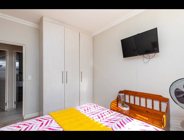 4 BEDROOM HOUSE FOR SALE IN PARKLANDS NORTH